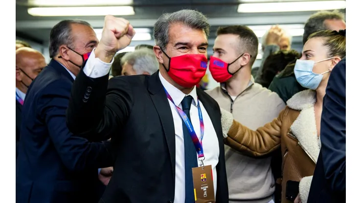 Foto: Reprodução/FC Barcelona - Brasileiro foi oferecido ao dirigente Joan Laporta