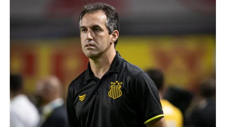 Foto: Celio Junior/AGIF - Léo Condé tem dois novos desfalques na equipe do Sampaio Corrêa
