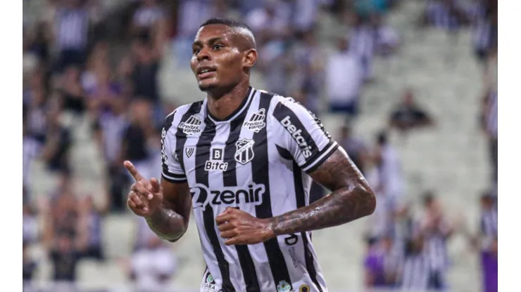 Foto: Lucas Emanuel/AGIF - Cléber responde críticas da torcida do Alvinegro Cearense
