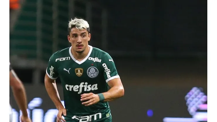 Piquerez se recupera de contusão no Palmeiras (Foto: Marcello Zambrana/AGIF)