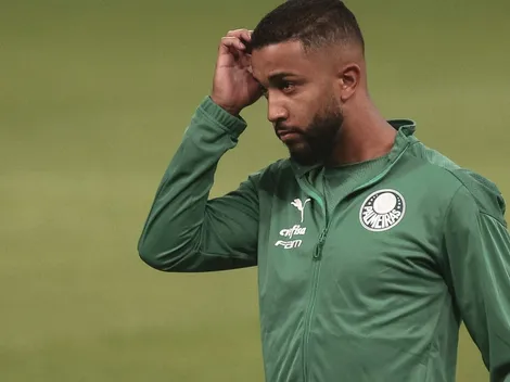 Com Jorge em baixa, dupla de laterais ’queridinhos' de Abel renovam com Palmeiras