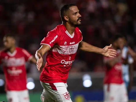 Artilheiro, Anselmo Ramon revela ‘segredo’ para buscar vitória diante do Sport
