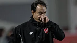 Foto: (Heber Gomes/AGIF) - Dado Cavalcanti comandou o Vila pela primeira vez nesta quinta (19)