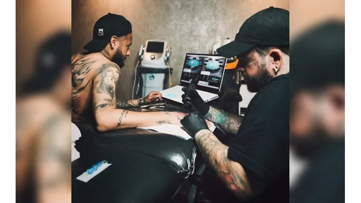 Neymar fez uma tatuagem para homenagear o poker (Foto: Reprodução TikTok)
