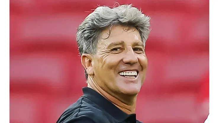Foto: Pedro H. Tesch/AGIF - Renato é cogitado na vaga de um ex-Flamengo.