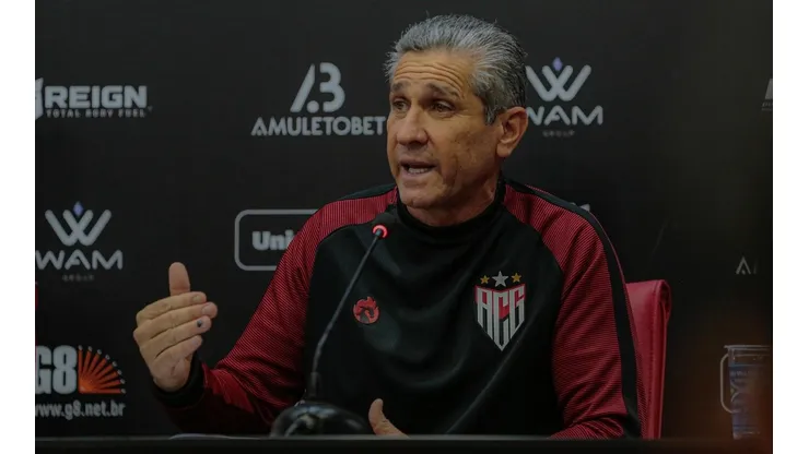 Foto: (Flickr Oficial Atlético-GO/Bruno Corsino) - Jorginho foi oficialmente apresentado pelo Dragão nesta quarta (18)