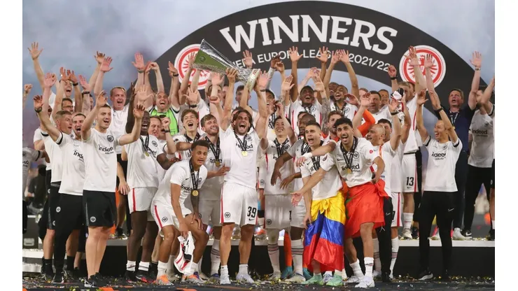 Eintracht Frankfurt é o campeão da Liga Europa de 2021-22