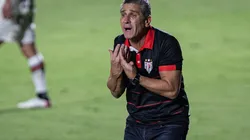 Foto: Heber Gomes/AGIF - Jorginho está de volta ao comando do Atlético-GO