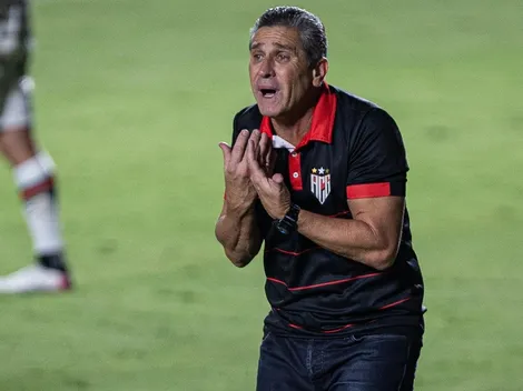 “Superou tudo isso”: diretoria e Jorginho declaram paz em retorno do treinador