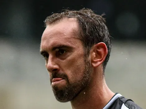 Godín puxa fila e Atlético pode perder quatro defensores até o final do ano