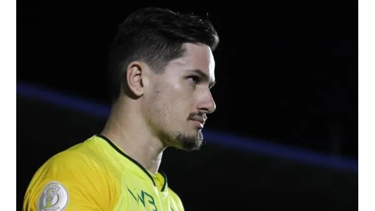 Foto: Heber Gomes/AGIF | Tadeu é um dos recordistas de defesas no Brasileirão