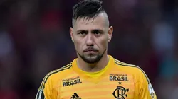Foto: Thiago Ribeiro/AGIF - Diego Alves vive momentos complicados no Flamengo.