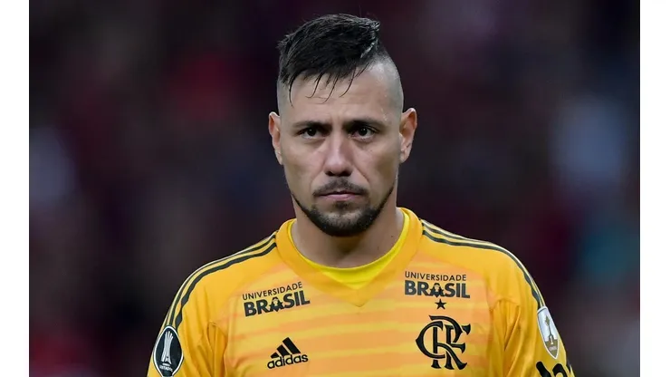Foto: Thiago Ribeiro/AGIF - Diego Alves vive momentos complicados no Flamengo.
