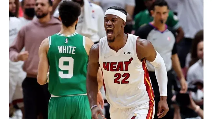 Jimmy Butler comemora pelo Miami Heat — Foto: Michael Reaves/Getty Images