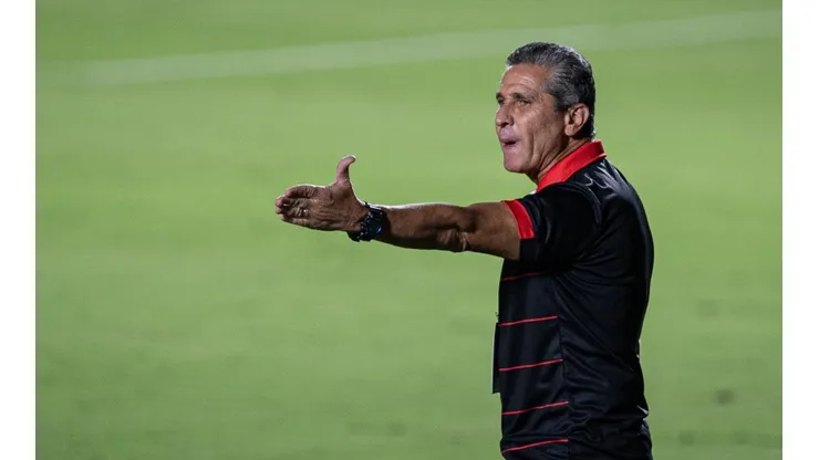 Heber Gomes/AGIF - Jorginho em sua primeira passagem no Dragão.