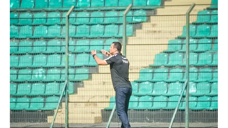 R.Pierre/AGIF/ "Quero dedicar a eles"; Júnior Rocha exalta vitória do Figueirense na Série C.