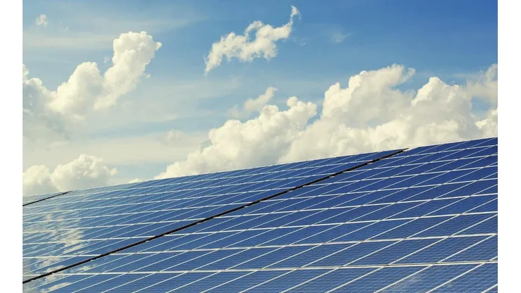 Energia solar deixa conta de luz mais barata e pode ser por assinatura. Foto: Pixabay