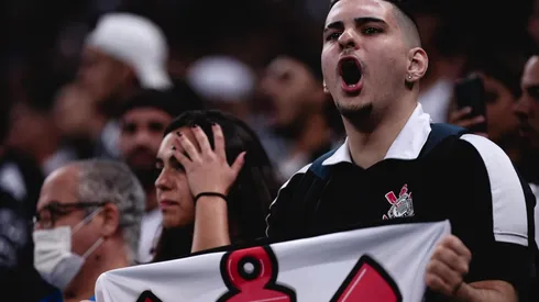 Ettore Chiereguini/AGIF/ Torcida do Corinthians provoca Boca Juniors em chegada do time na Argentina antes de duelo pela Libertadores.