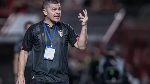 Heber Gomes/AGIF/ Atlético-GO define critério para contratar substituto de Umberto Louzer.