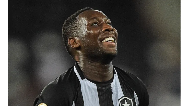 Foto: Thiago Ribeiro/AGIF - Patrick de Paula foi o melhor em campo diante do Fortaleza.