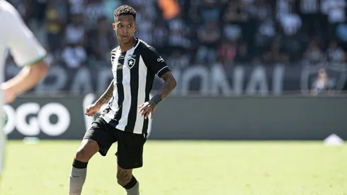 Jorge Rodrigues/AGIF/ Cuesta, Tchê Tchê e + 8; Luis Castro deve apostar em força máxima força máxima contra o Fortaleza