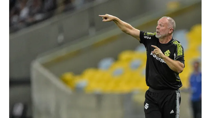 Thiago Ribeiro/AGIF - Mano Menezes no Inter.