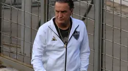 Foto: Fernando Moreno/AGIF | Cuca se posiciona, nos bastidores, sobre aceitar - ou não - um convite para treinar o Flamengo