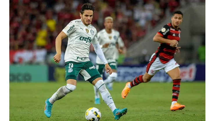 Agif. Raphael Veiga tem 100% de aproveitamento pelas cobranças de pênalti do Palmeiras