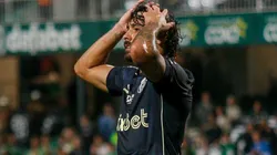 Gabriel Machado/AGIF. O meia foi contestado por sua performance no início da temporada e chegou a ser vaiado pela torcida
