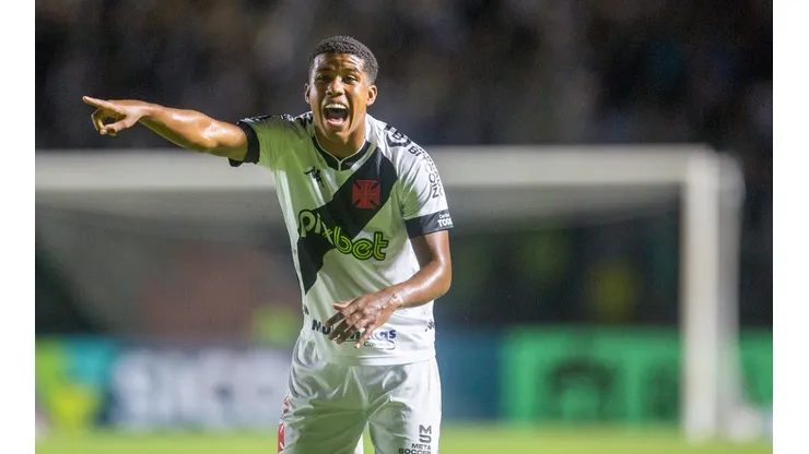 Foto: Daniel Ramalho/Vasco.com.br - Andrey Santos deve ser 'sacado' por Zé Ricardo no Vasco contra o Bahia