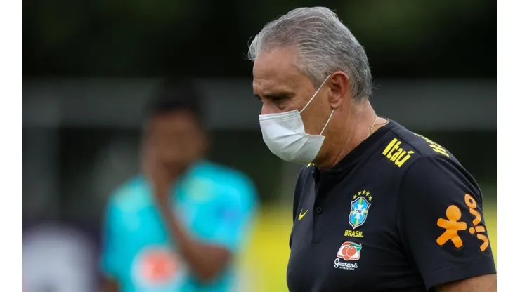 Foto: Fernando Moreno/AGIF - Em nova convocação da seleção, Tite não convocou o meia Raphael Veiga