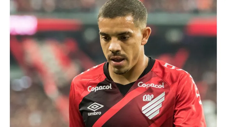 Foto: Robson Mafra/AGIF - Terans acabou preservado por Felipão pensando na disputa da Libertadores