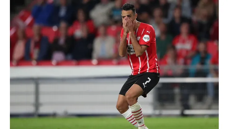 Zahavi com a camisa do PSV (Foto: Getty Images)