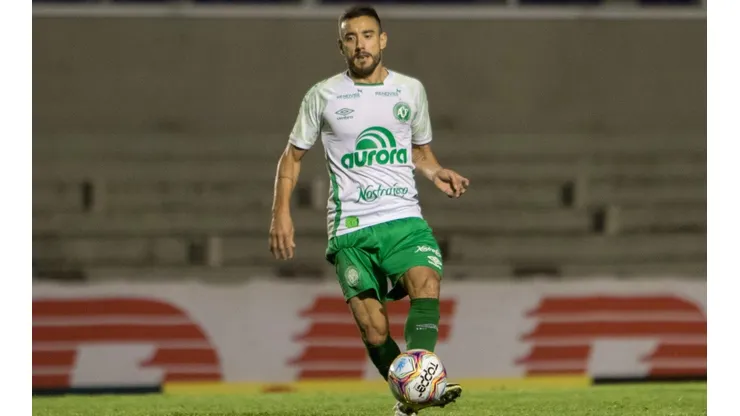 Robson Mafra/AGIF - Alan em atuação pela Chape.