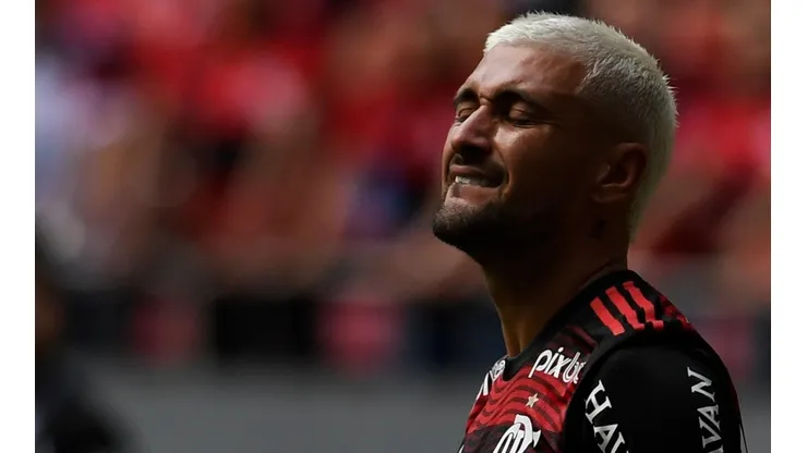 Arrascaeta renovou seu contrato com o Flamengo no início do ano (Foto: Mateus Bonomi/AGIF)