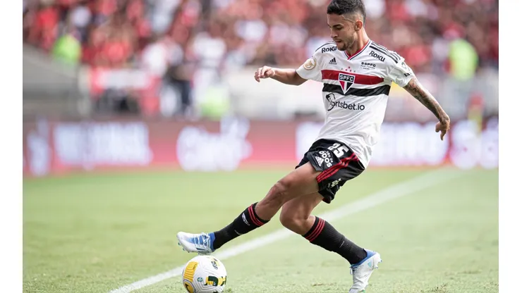 Jorge Rodrigues/AGIF - Nestor volta à pauta no Botafogo