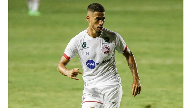 Foto: (Paulo Paiva/AGIF) - Hereda é um dos desfalques certos do Náutico para a próxima rodada da Série B