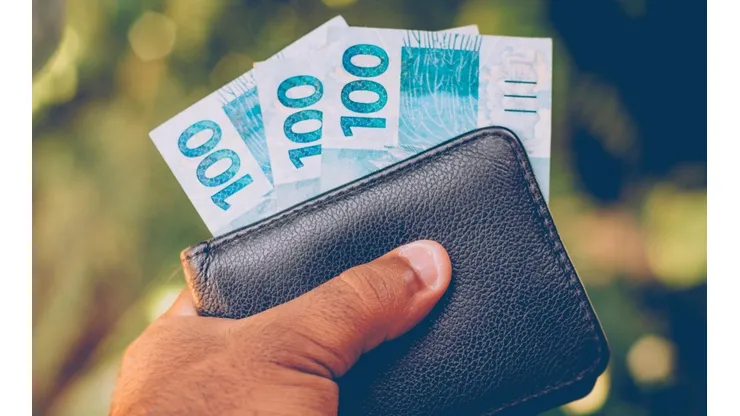 O dinheiro é fundamental no poker (Foto: Getty images)