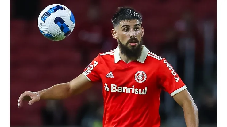 Foto: Pedro H. Tesch/AGIF - Bruno Méndez: cedido pelo Corinthians ao Inter até o meio do ano