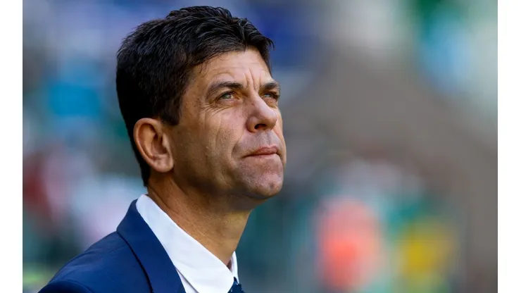 Atacante que está fora dos planos de Fabiano Soares foi dispensado pelo Vitória