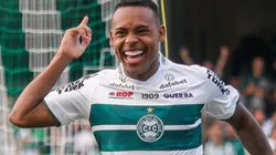 Foto: Gabriel Machado/AGIF - Igor Paixão: desfalca o Coritiba contra o Santos