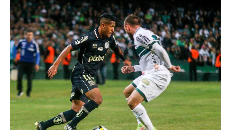 Gabriel Machado/AGIF/ Santos x Coritiba: saiba onde assistir AO VIVO essa partida da Copa do Brasil.