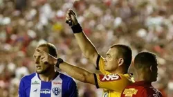 Paulo Paiva/DP Foto/ Árbitro volta aos Aflitos para apitar jogo do Náutico após polêmica; torcida reage na internet.