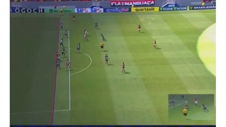 Foto: Reprodução - Anulação de gol do Flamengo foi confirmada pelo árbitro de vídeo (VAR)