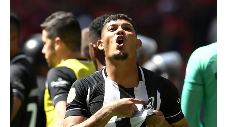 Foto: Mateus Bonomi/AGIF - Erison revela objetivos do Glorioso na temporada