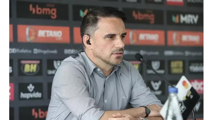 Rodrigo Caetano agiliza a renovação de contrato de um titular do Atlético-MG