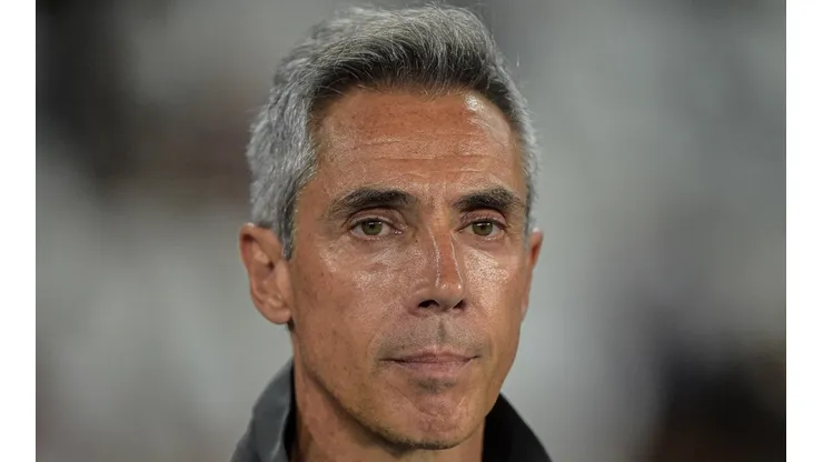 Foto: Thiago Ribeiro/AGIF - Paulo Sousa pode não continuar no cargo.