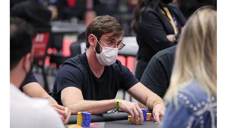 PEdro Garagnani arrumou uma excelente premiação no poker online (Foto: BSOP)