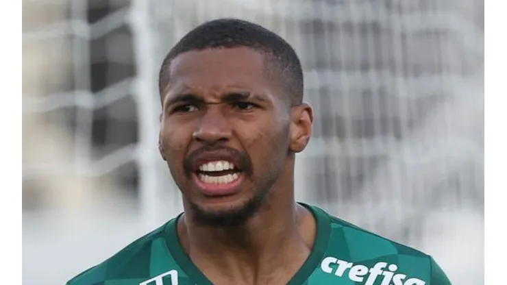 - Wesley, atacante do Verdão