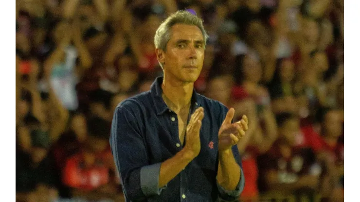 Paulo Sousa não "aprovou" jogador do Flamengo (Foto: Aldo Carvalho/AGIF)